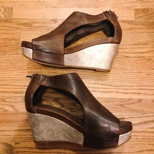 Antelope Brown Wedges